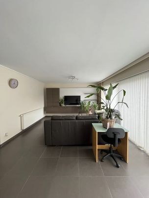 Appartement te huur - Photo 1