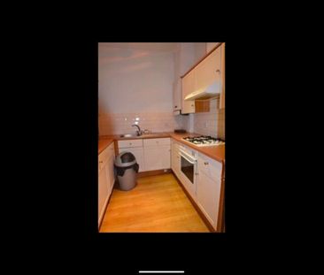 Room in a Shared Flat, High Road, N12 - Photo 2