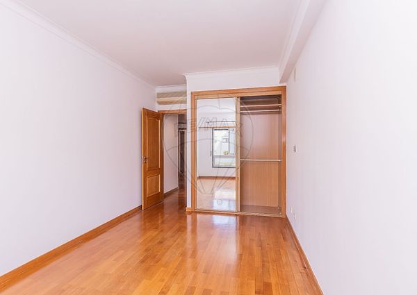 Apartamento T3 em Lisboa
