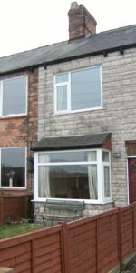 2 bedroom terraced house to rent - Photo 4