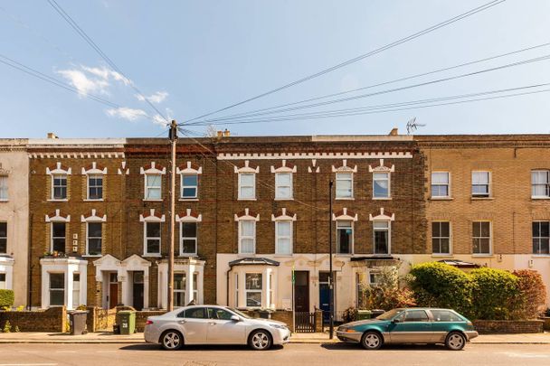 2 Bed Flat, Brixton, SW2 - Photo 1