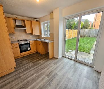 2 Bed Terraced House, Bellfield Close, M9 - Photo 3