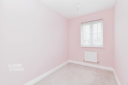 3 bedroom terraced house to rent - Photo 4
