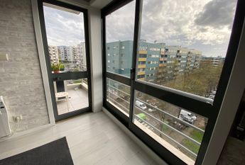 4 bedroom flat - central location (Belgian Tavern Area)