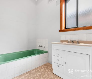 Comfort, Space and Location!! - Photo 6