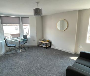 1 bedroom Flat for rent - Photo 1