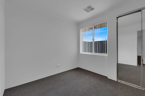 Four Bedroom Family Home in Baldivis - Photo 1