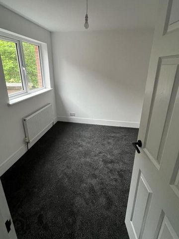 26 Pim Street, Belfast, BT15 2BN - Photo 3