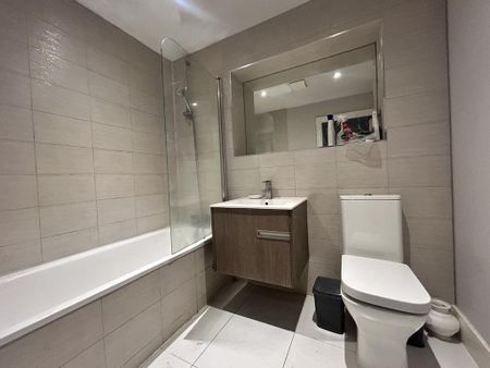 2 bedroom apartment to rent - Photo 5