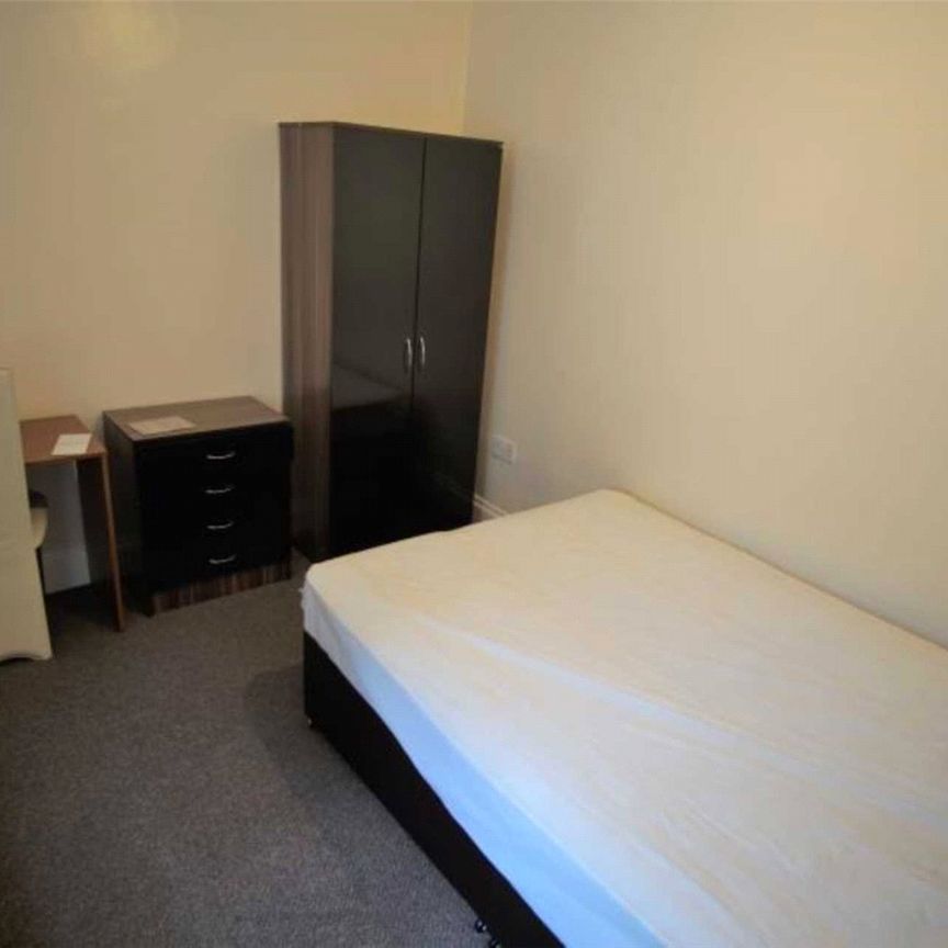 Kingston Road, Southville - Photo 1