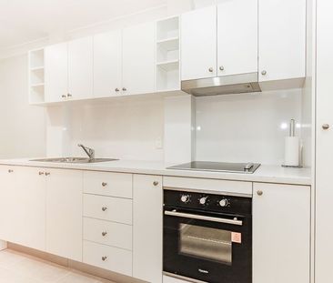 Spacious Granny Flat - Photo 3