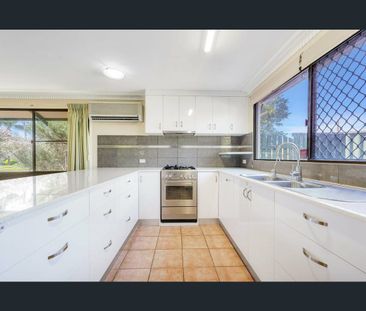 Spacious 4-Bedroom Family Home for Rent in Parkwood - Photo 6