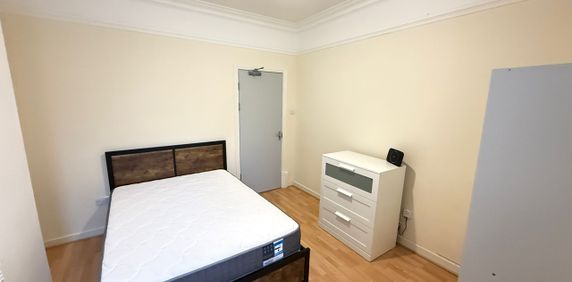 Room in a Shared House, East Park Road, LE5 - Photo 2