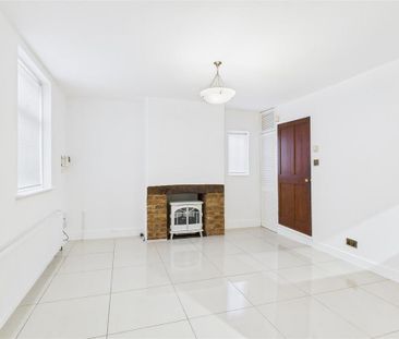 2 bedroom house to rent - Photo 3