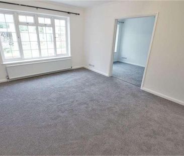 Bisley, Woking, GU24 - Photo 1