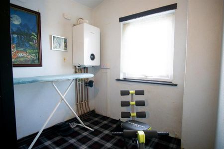 2 bedroom end of terrace house to rent - Photo 3