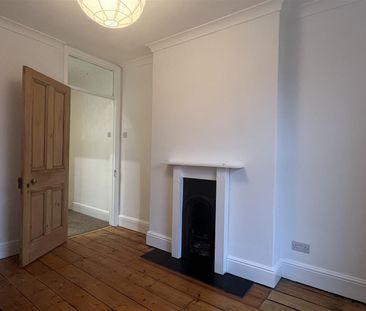 Station Road, Penarth, Vale of Glamorgan - Photo 5