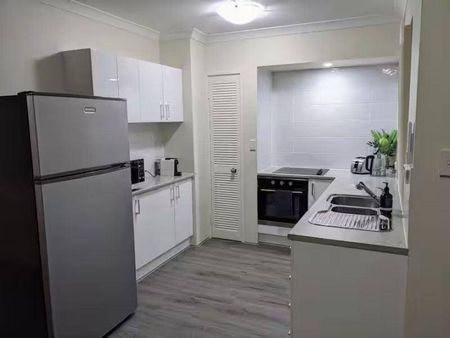 GROUND FLOOR GEM WITH HUGE COURTYARD - Photo 2