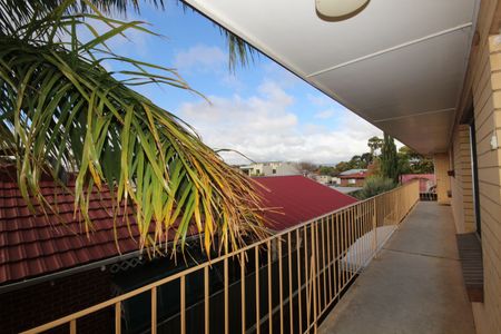 6/49 Ballantyne St, Thebarton SA 5031 - House For Rent | Domain - Photo 4