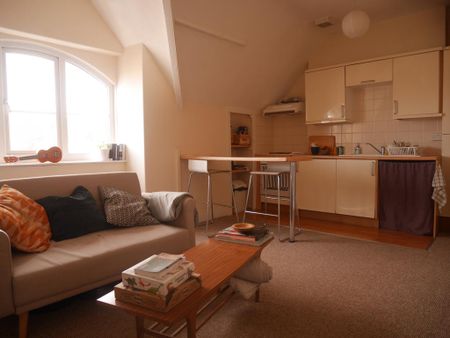 1 bedroom flat to rent - Photo 3