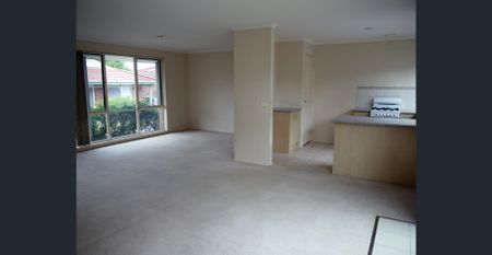 Spacious Three-Bedroom Unit in a Quiet Court Location - Photo 3