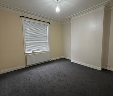 2 bedroom cottage to rent - Photo 2