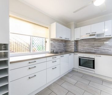 2/16 Sutherland Avenue, Labrador - Photo 5