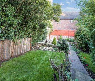 3 bedroom terraced house to rent - Photo 4