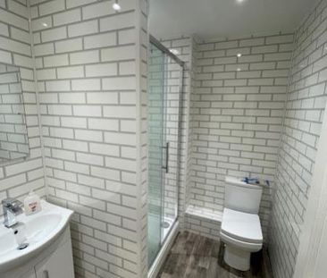 5 bedroom terraced house to rent - Photo 2