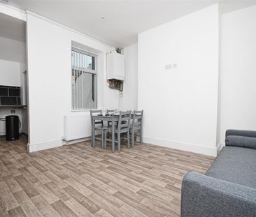 1 bed house share to rent in Nairne Street, Burnley, BB11 - Photo 2