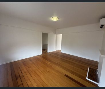HUGE TWO BEDROOM APARTMENT IN THE HEART OF GLEN HUNTLY! - Photo 1