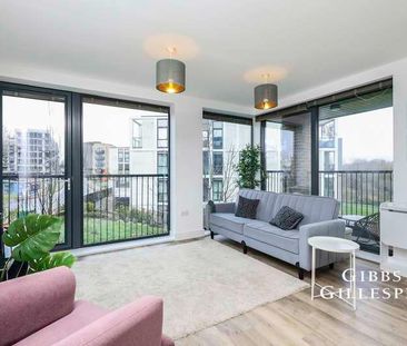 Tangmere Crescent, Uxbridge, UB10 - Photo 2