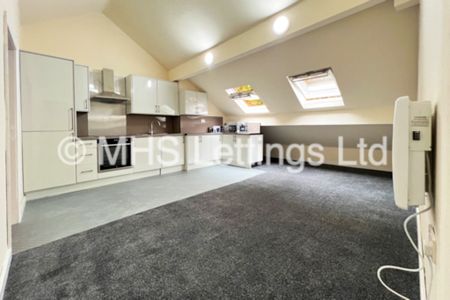 Room 5, 43 Regent Park Terrace, Leeds, LS6 2AX - Photo 3