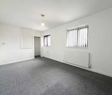 Bridgenorth Road, Pensby - Photo 3
