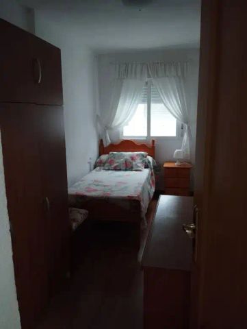 Piso de alquiler en Calle Doctor Rojas Ballesteros, 2, Plaza de Toros - Photo 4
