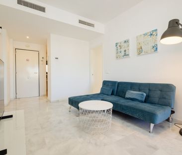 Apartment in Estepona, Costa del Sol - Photo 1