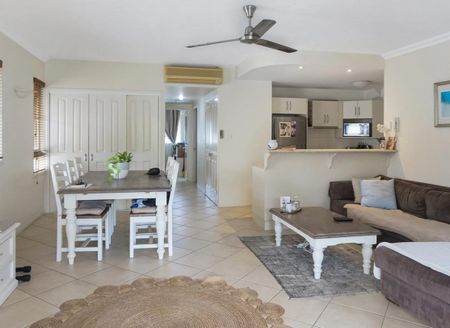 SPACIOUS APARTMENT IN SOUGHT AFTER LOCATION! - Photo 2