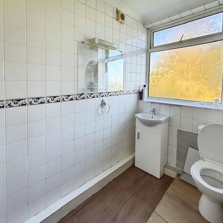 1 bedroom semi-detached house to rent - Photo 1