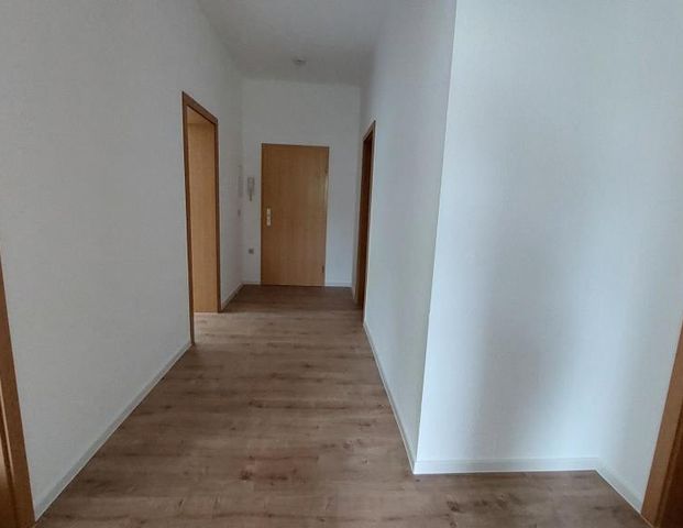 Alles neu! Renovierte 3 Zimmerwohnung ab sofort bezugsfertig! - Photo 1