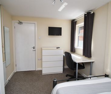 121 Leopold Street - Photo 1