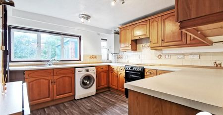 2 bedroom bungalow to rent - Photo 3