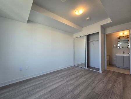 For Lease - 2920 Highway 7 Road Unit# 4706, Vaughan, Ontario - Photo 3