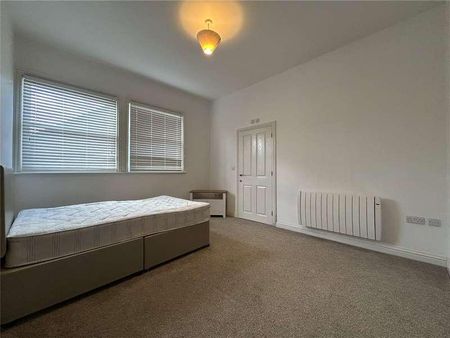 Bond Street, Bridgwater, TA6 - Photo 2