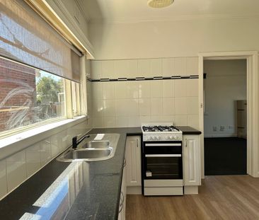 “A Well Presented & Affordable Home – Don’t Miss This!” - Photo 6