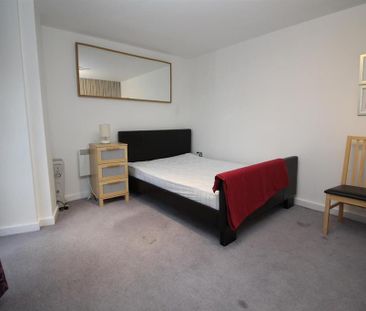 2 bedroom apartment to rent - Photo 6