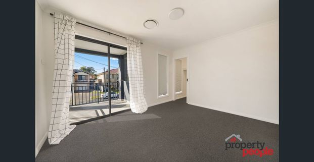 Brand New Family Home! - Photo 1