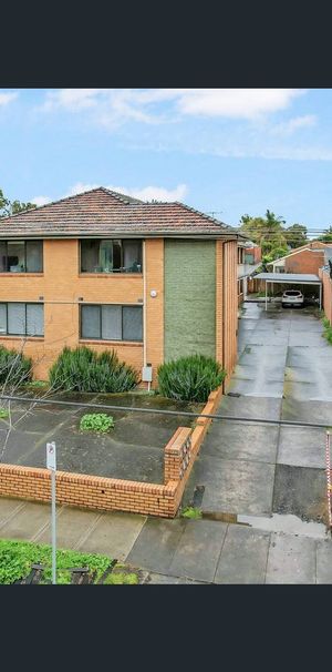 3/275 Balaclava Rd, Caulfield North, Vic 3161 - Photo 1