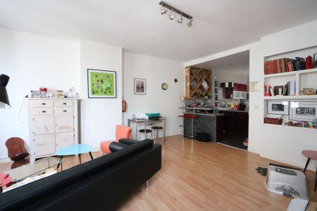 Location Appartement 3 pièces 70m² - Photo 2