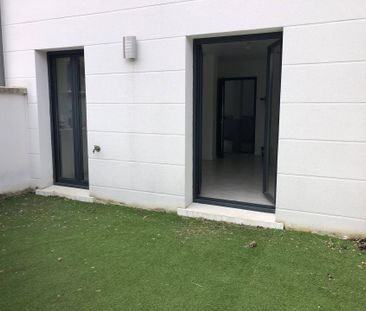 Studio en Rez-de-Jardin SARTROUVILLE - Photo 6