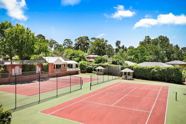 Charming Home in Excelsior Grove - Photo 1